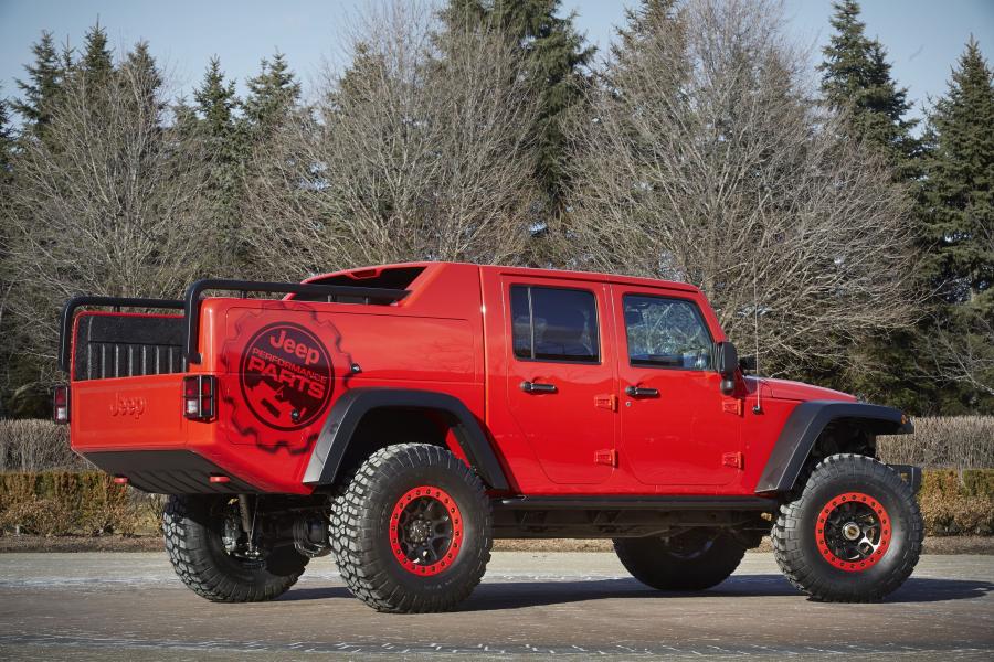 Jeep Wrangler Red Rock Responder Concept 2015 года  (фото 2 из 17)